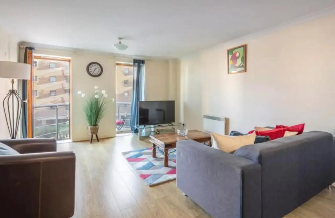 1 Bedroom Flat With Free Parking London Apartment