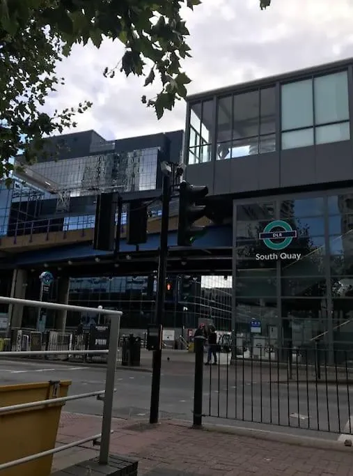 1 Bedroom Flat With Free Parking Londra Daire