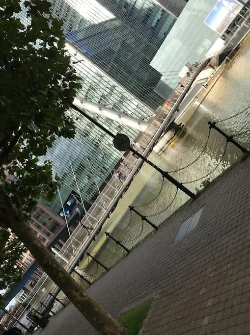 1 Bedroom Flat With Free Parking London 0*,