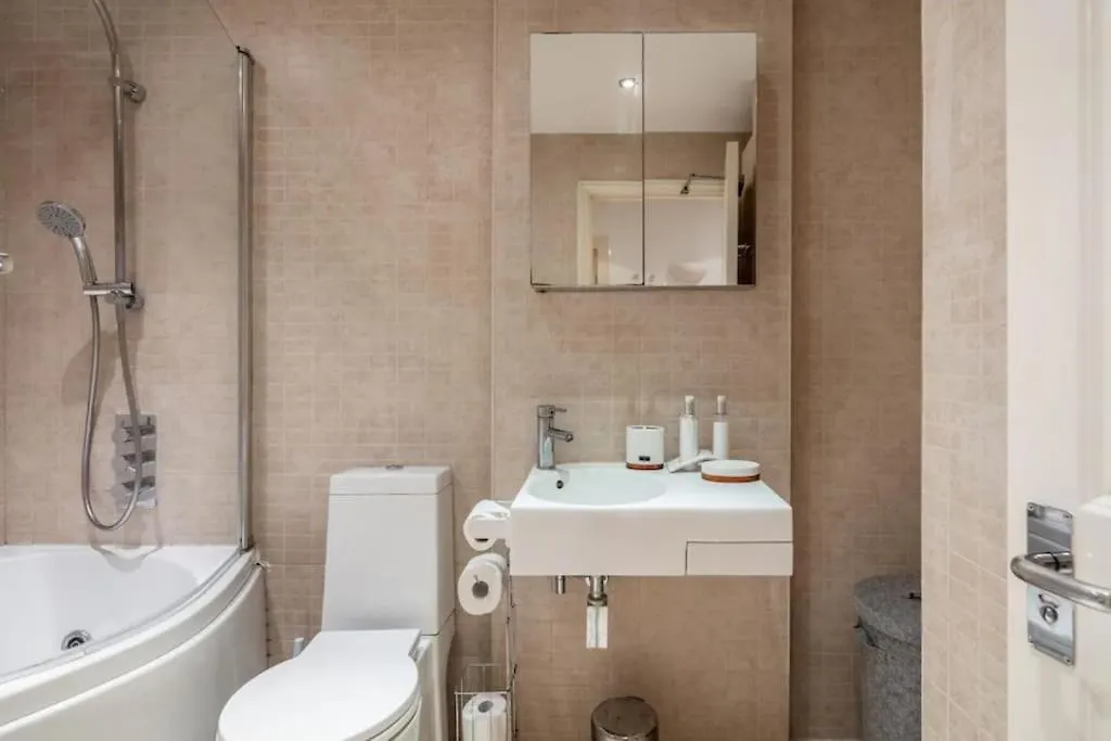 Apartment 1 Bedroom Flat With Free Parking London United Kingdom