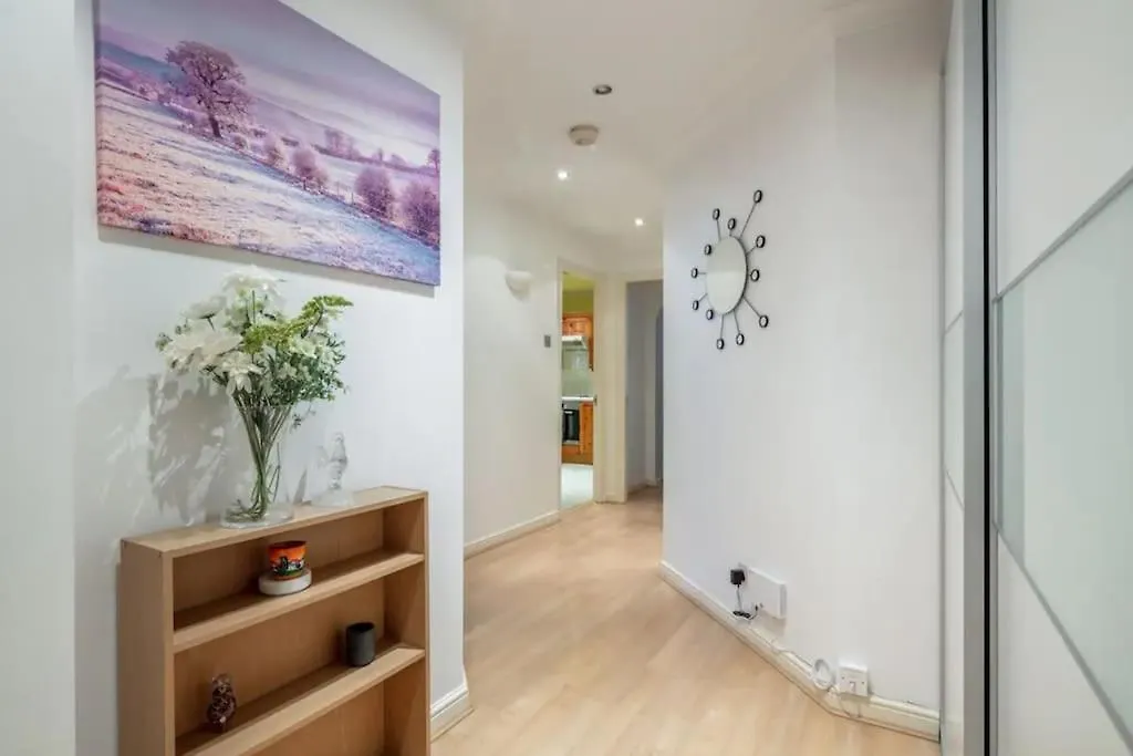 1 Bedroom Flat With Free Parking London Apartment