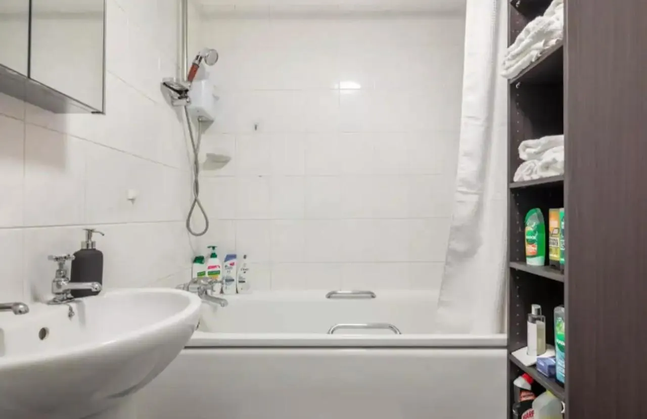 1 Bedroom Flat With Free Parking London 0*,  United Kingdom