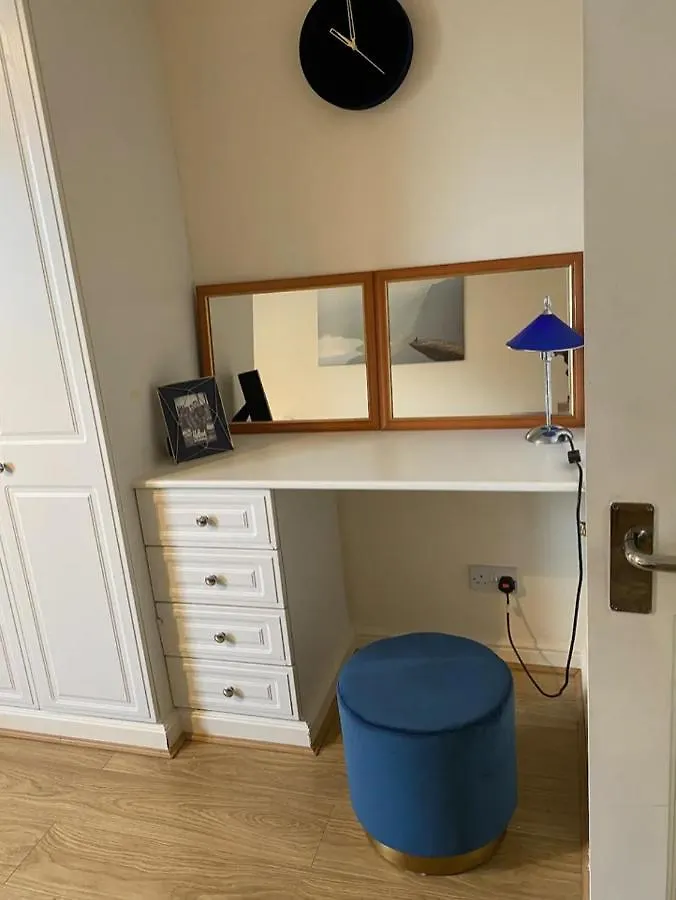 아파트 1 Bedroom Flat With Free Parking 런던 영국